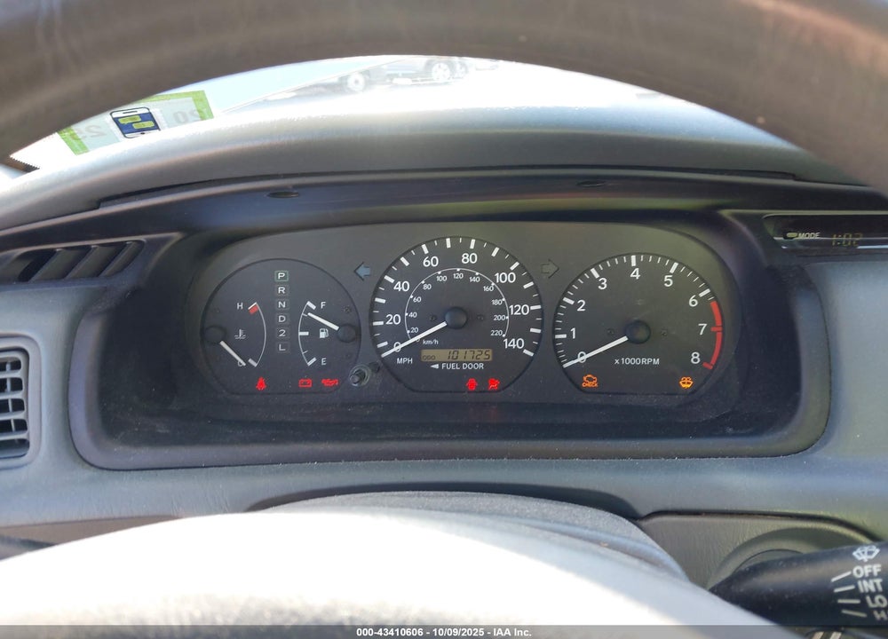 2000 TOYOTA CAMRY LE VIN: 4T1BG22K0YU628123