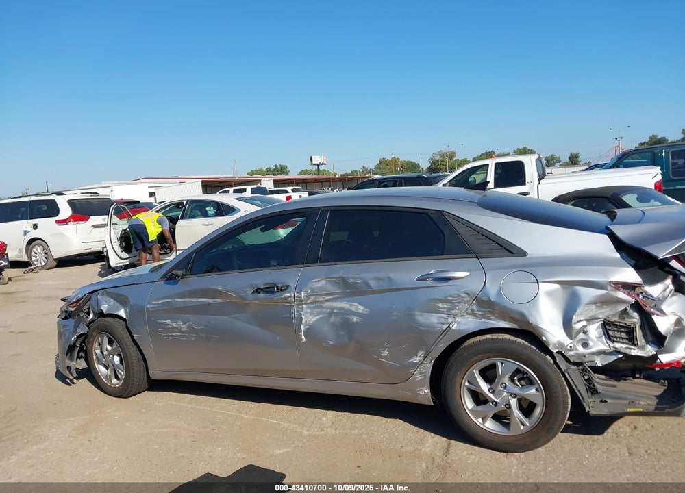 2021 HYUNDAI ELANTRA SE VIN: 5NPLL4AG3MH052156