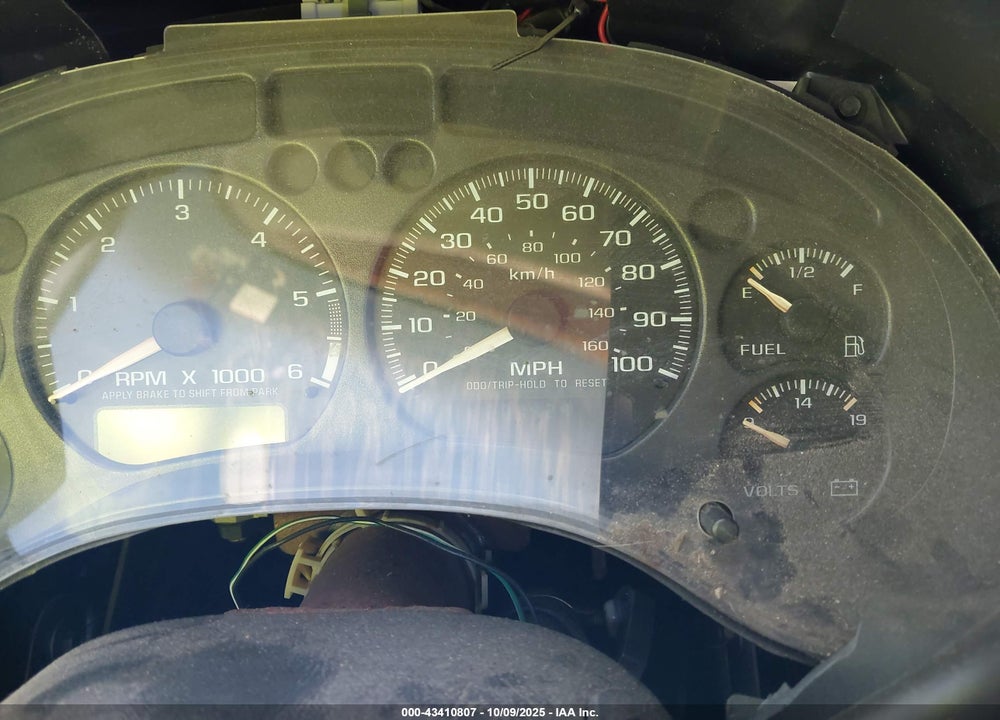 2002 CHEVROLET S-10 LS VIN: 1GCDT13W72K194161