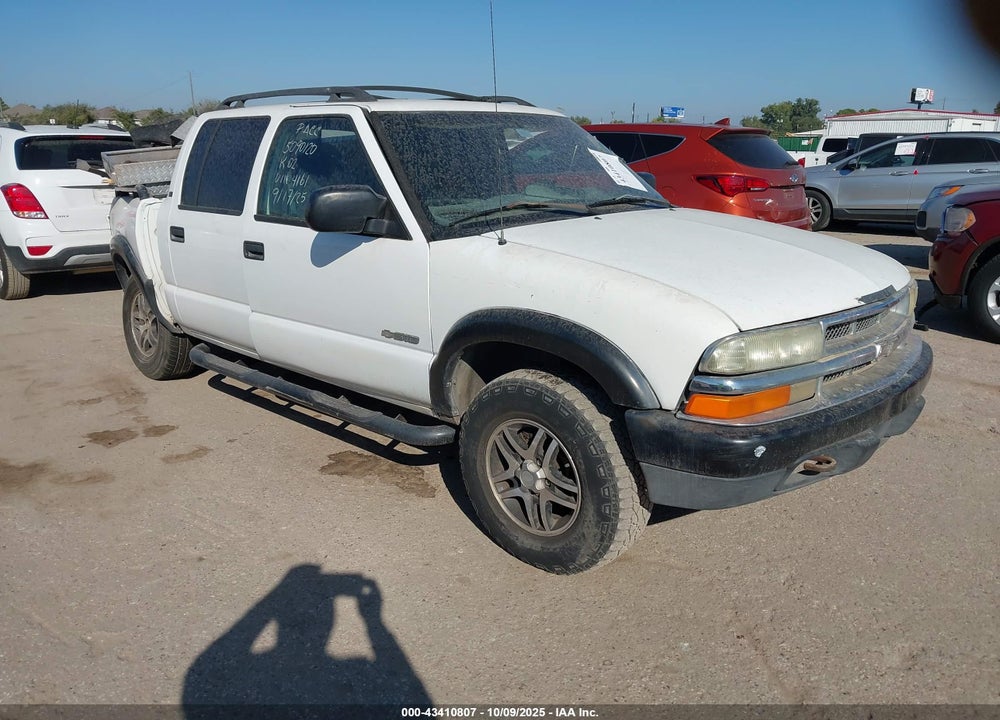 2002 CHEVROLET S-10 LS VIN: 1GCDT13W72K194161