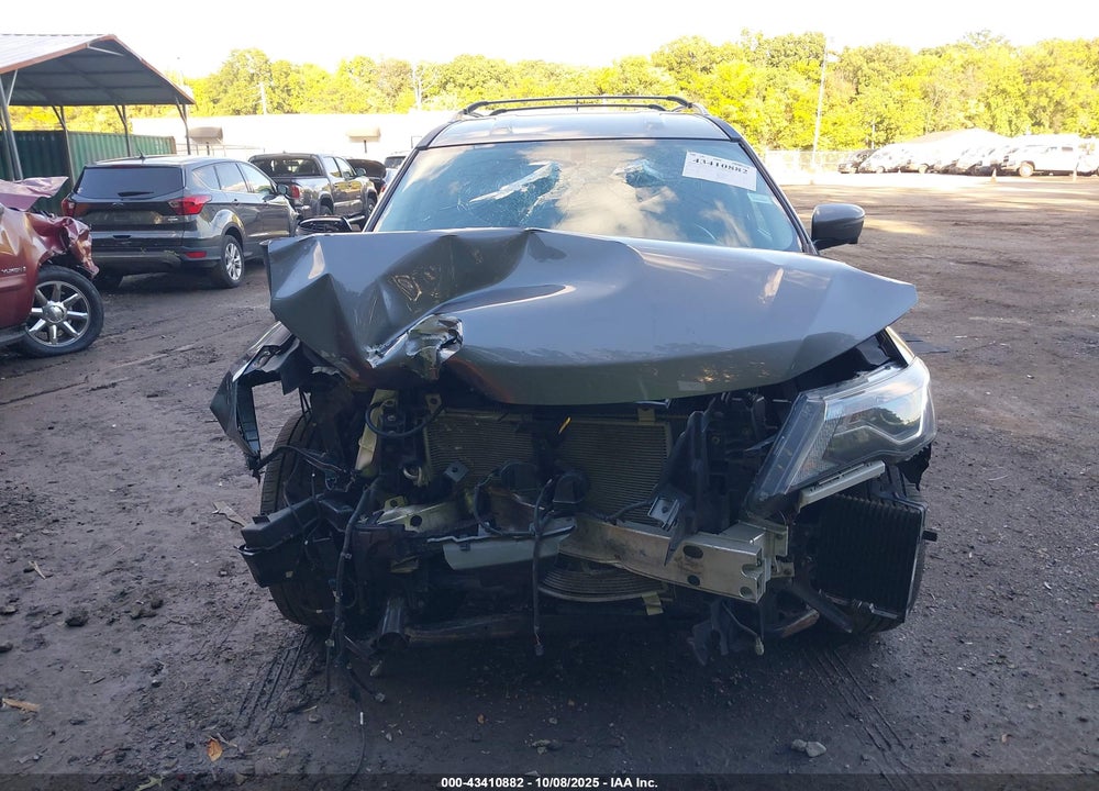 2017 NISSAN PATHFINDER SL VIN: 5N1DR2MM3HC910408