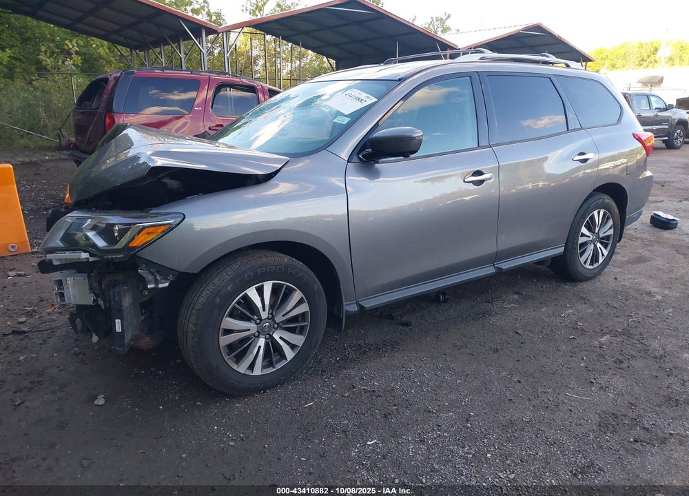 2017 NISSAN PATHFINDER SL VIN: 5N1DR2MM3HC910408