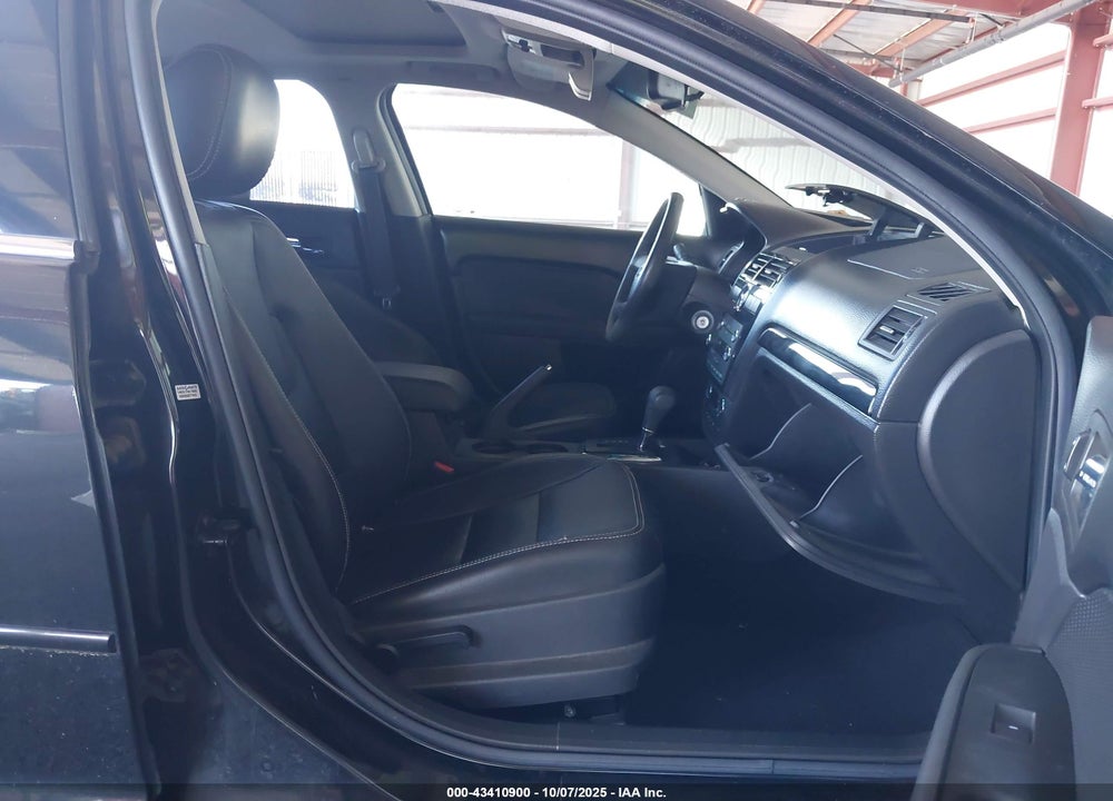 2009 FORD FUSION VIN: 3FAHP02179R124743