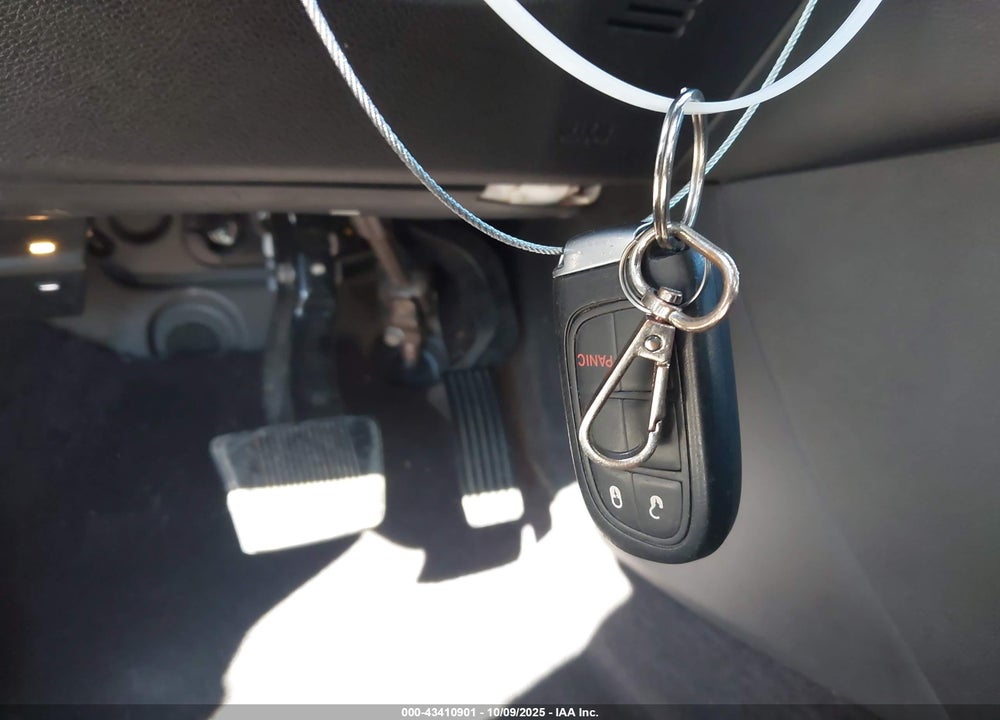2019 JEEP CHEROKEE LATITUDE PLUS FWD VIN: 1C4PJLLB3KD184713