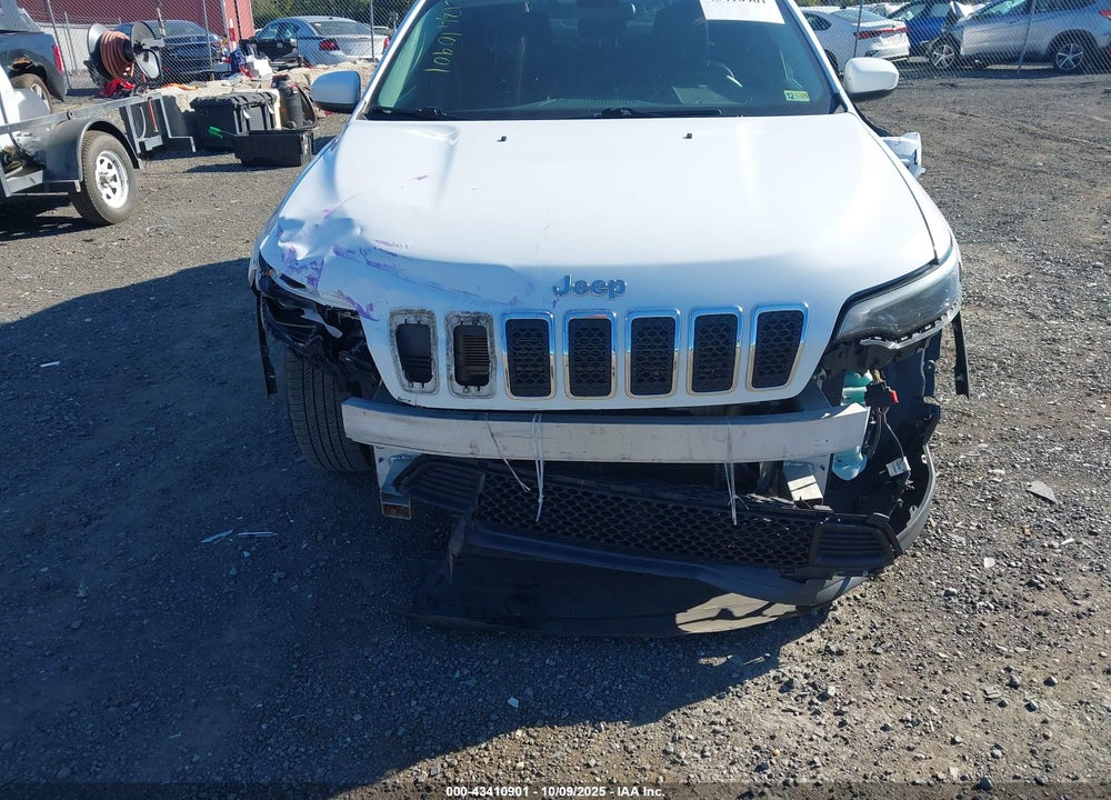 2019 JEEP CHEROKEE LATITUDE PLUS FWD VIN: 1C4PJLLB3KD184713