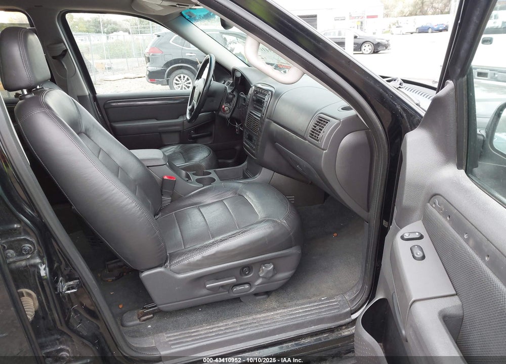 2002 FORD EXPLORER LIMITED VIN: 1FMDU75E62UC39983