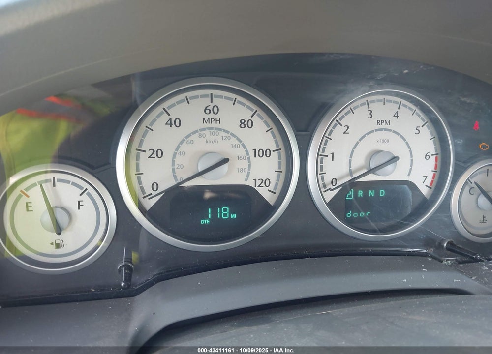 2010 CHRYSLER TOWN & COUNTRY TOURING VIN: 2A4RR5D18AR245563