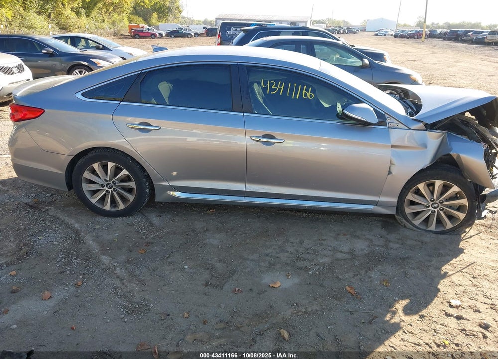 2015 HYUNDAI SONATA VIN: 5NPE34AF4FH230238
