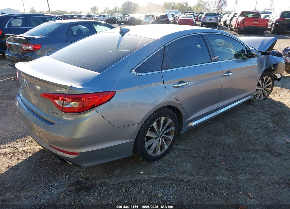 2015 HYUNDAI SONATA VIN: 5NPE34AF4FH230238