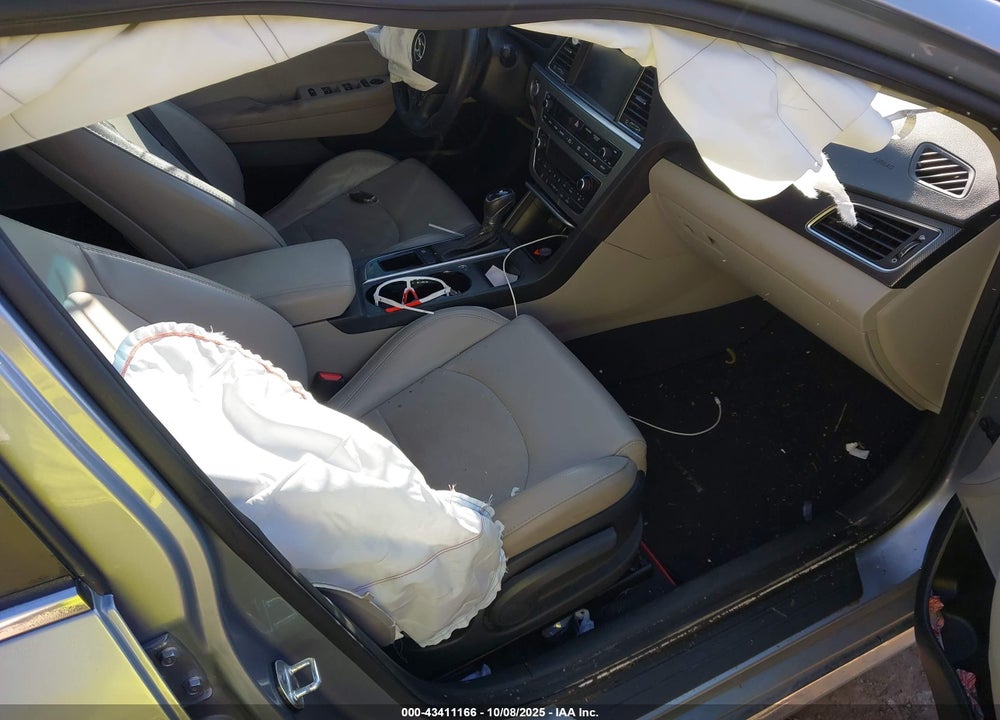2015 HYUNDAI SONATA VIN: 5NPE34AF4FH230238