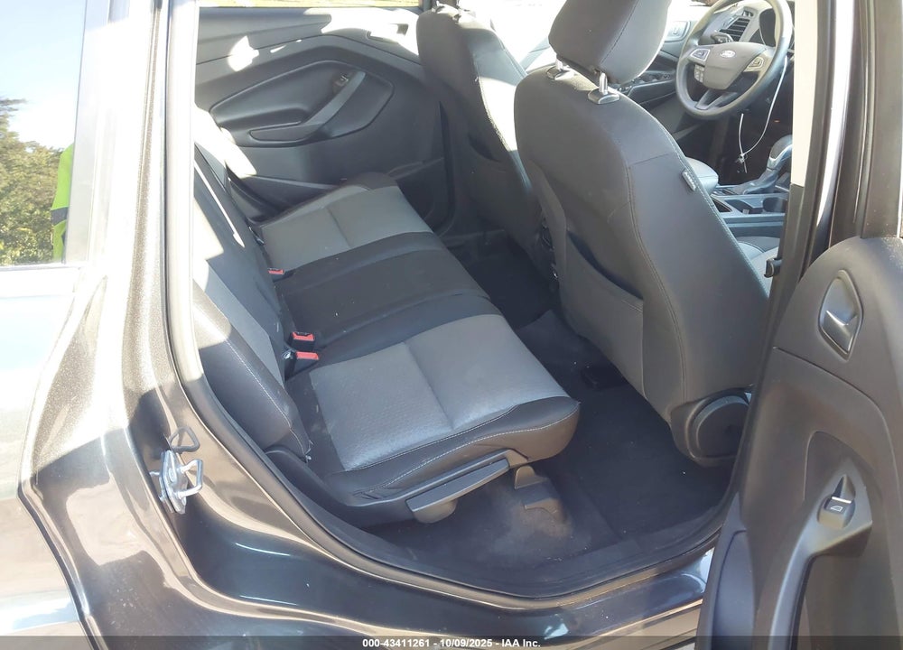 2019 FORD ESCAPE SE VIN: 1FMCU0GD0KUA15891