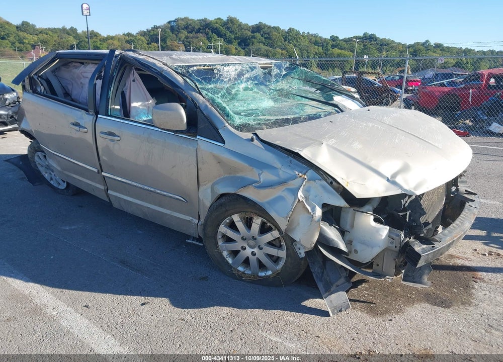 2014 CHRYSLER TOWN & COUNTRY TOURING VIN: 2C4RC1BGXER292882