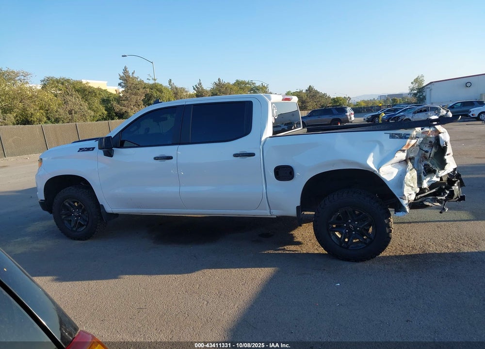 2025 CHEVROLET SILVERADO 1500 4WD SHORT BED CUSTOM TRAIL BOSS VIN: 3GCPKCEK9SG134363