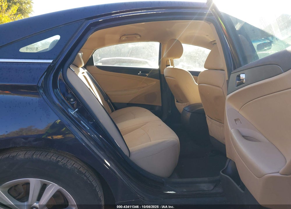 2011 HYUNDAI SONATA VIN: 5NPEB4AC8BH115189
