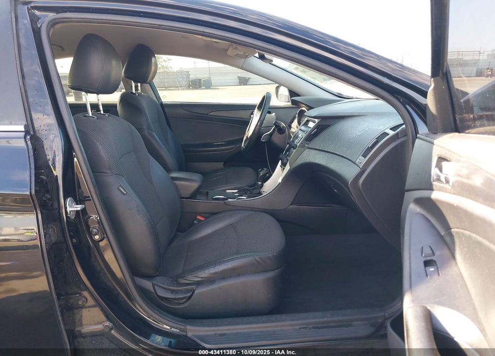 2011 HYUNDAI SONATA SE VIN: 5NPEC4AC3BH263506