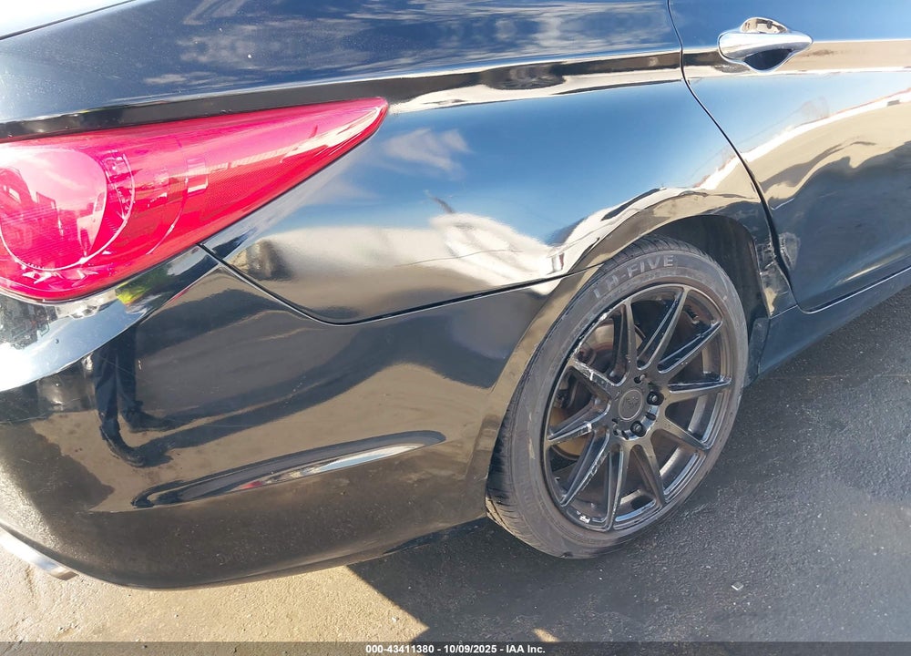 2011 HYUNDAI SONATA SE VIN: 5NPEC4AC3BH263506