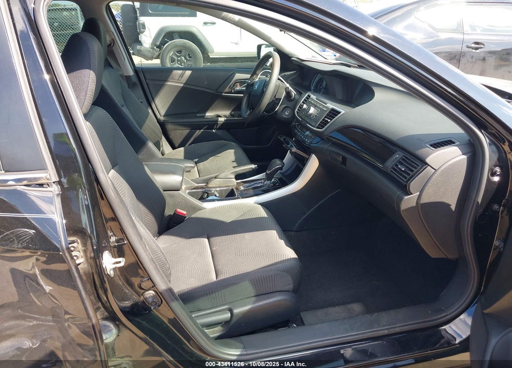 2016 HONDA ACCORD VIN: 1HGCR2F39GA054712
