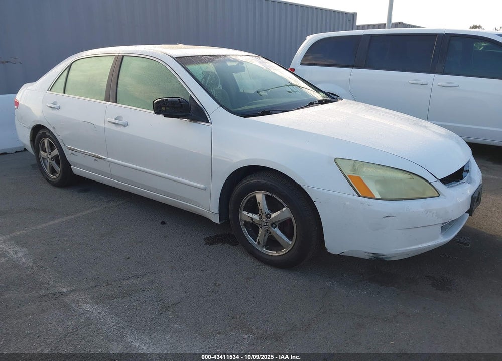 2003 HONDA ACCORD 2.4 EX VIN: JHMCM56613C042527