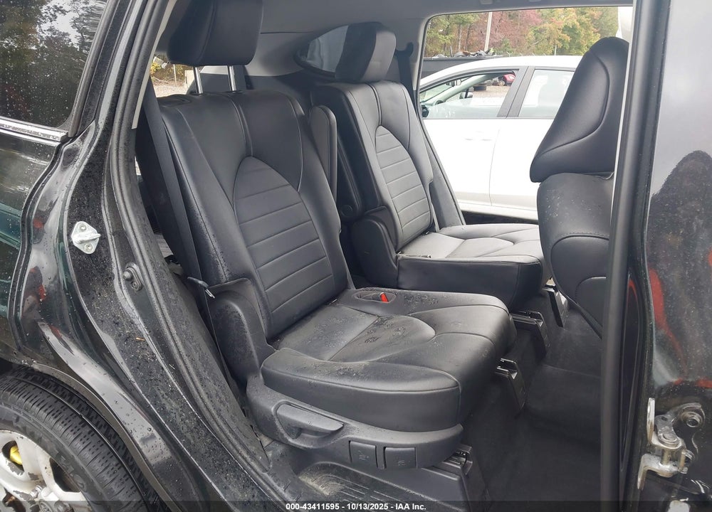 2021 TOYOTA HIGHLANDER VIN: 5TDGZRBH7MS527533