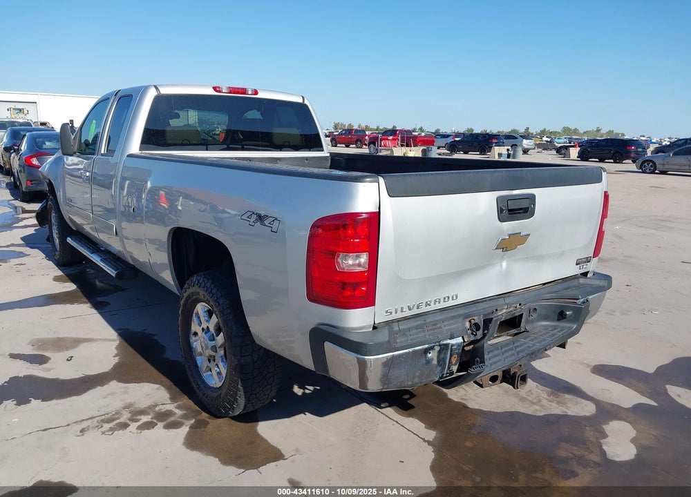 2011 CHEVROLET SILVERADO 3500HD LTZ VIN: 1GC5K1C80BZ234256