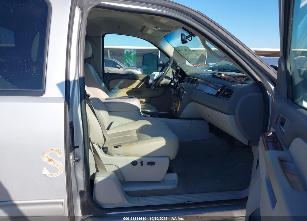 2011 CHEVROLET SILVERADO 3500HD LTZ VIN: 1GC5K1C80BZ234256