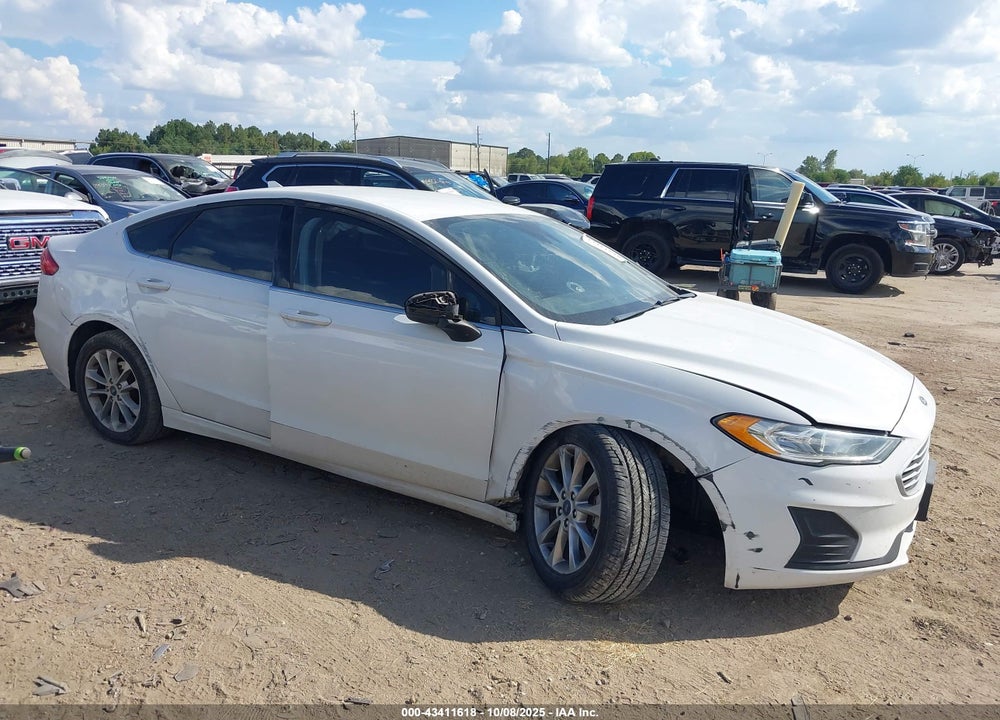 2019 FORD FUSION SE VIN: 3FA6P0H75KR123390
