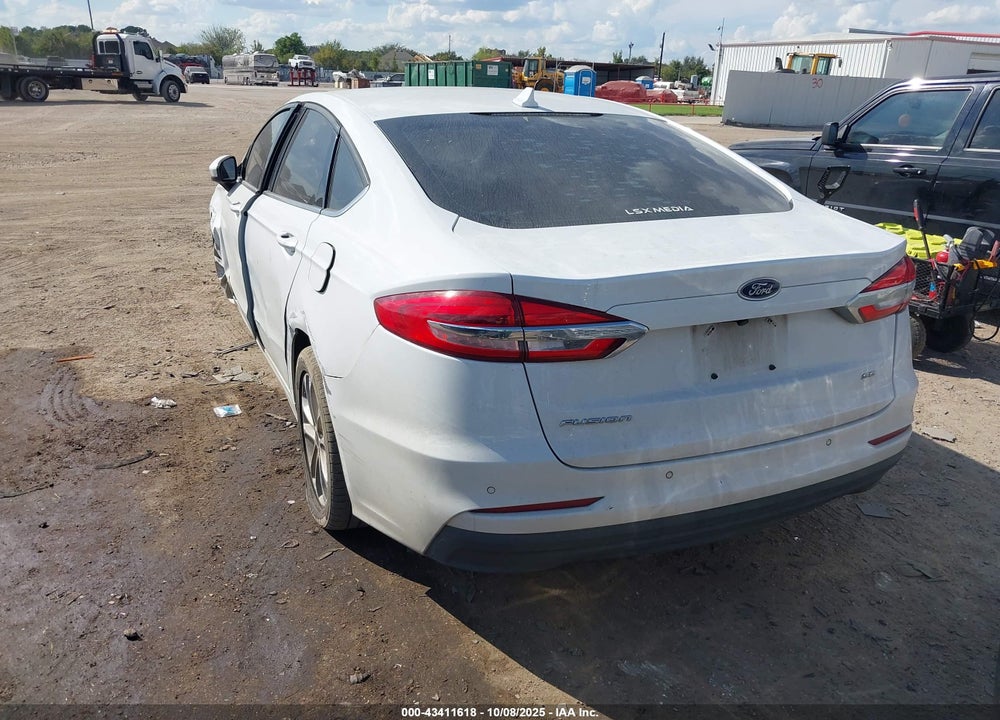 2019 FORD FUSION SE VIN: 3FA6P0H75KR123390