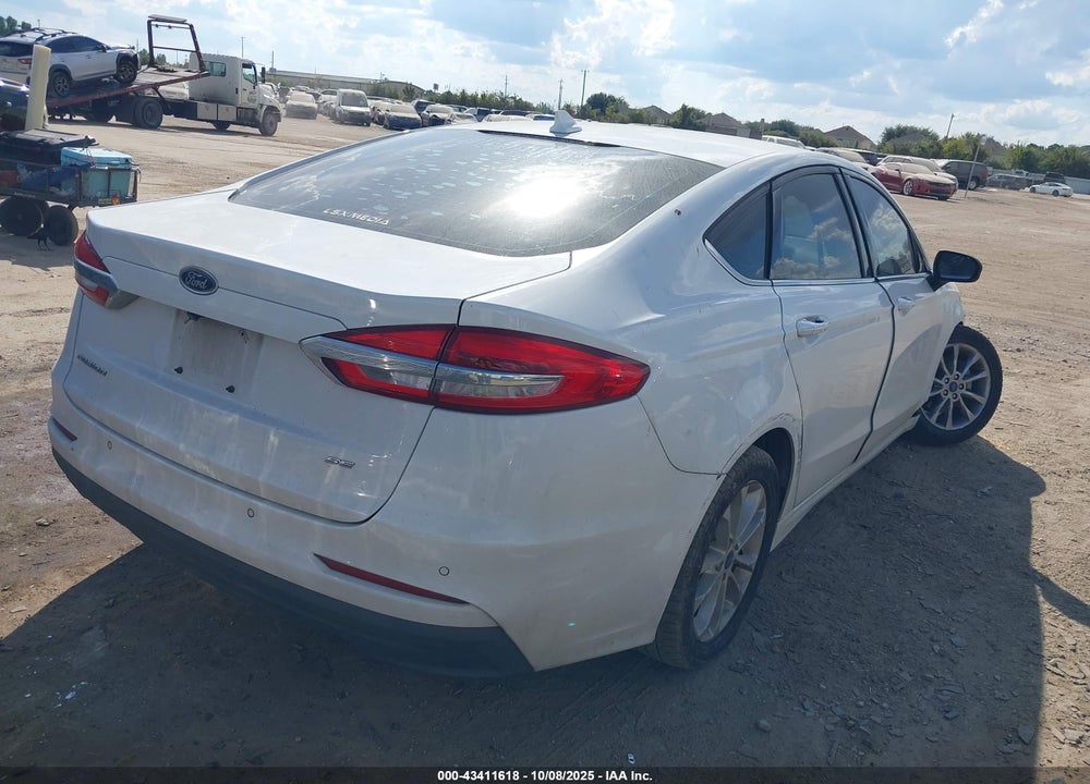 2019 FORD FUSION SE VIN: 3FA6P0H75KR123390