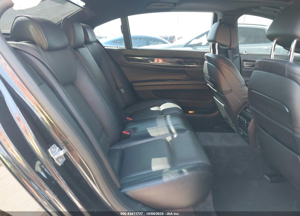 2014 BMW ALPINA B7 VIN: WBAYE8C58ED134844