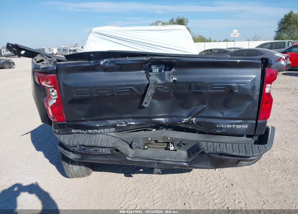 2022 CHEVROLET SILVERADO 1500 2WD SHORT BED CUSTOM VIN: 1GCPABEK6NZ632456