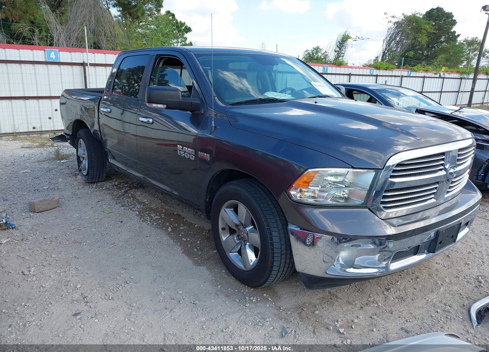 2016 RAM 1500 LONE STAR VIN: 1C6RR6LT1GS225636