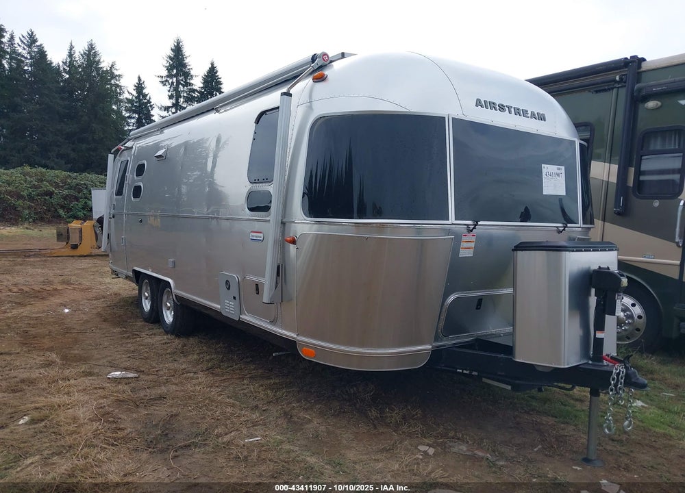 2021 AIRSTREAM 25 FB INTERNAT VIN: 1STJFYJ23MJ560016