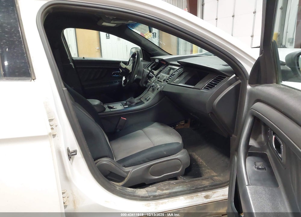 2013 FORD POLICE INTERCEPTOR VIN: 1FAHP2MT4DG108137