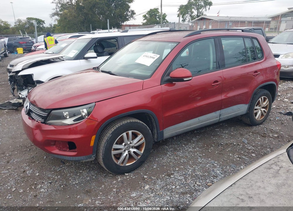 2015 VOLKSWAGEN TIGUAN S VIN: WVGAV7AXXFW014869