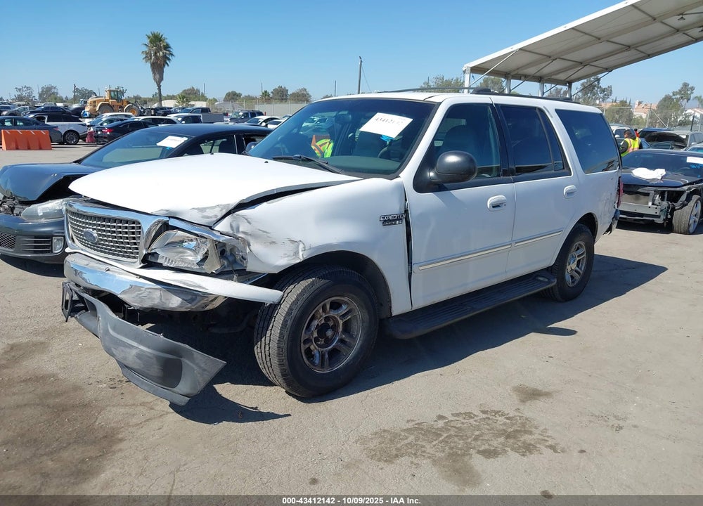 2000 FORD EXPEDITION XLT VIN: 1FMRU15L1YLC20127