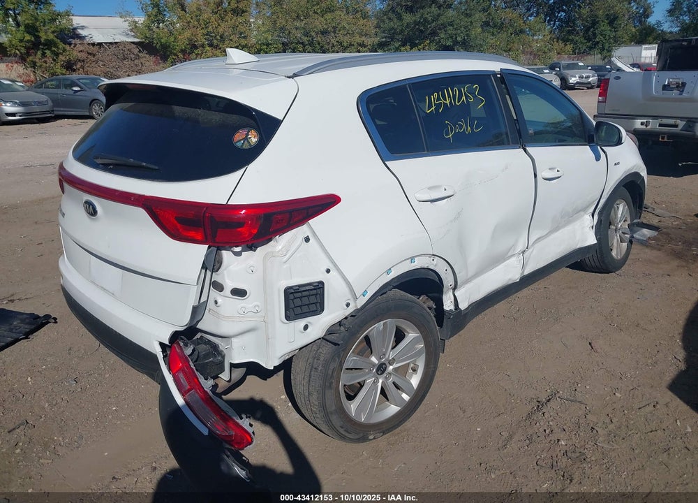 2017 KIA SPORTAGE LX VIN: KNDPMCAC0H7172108