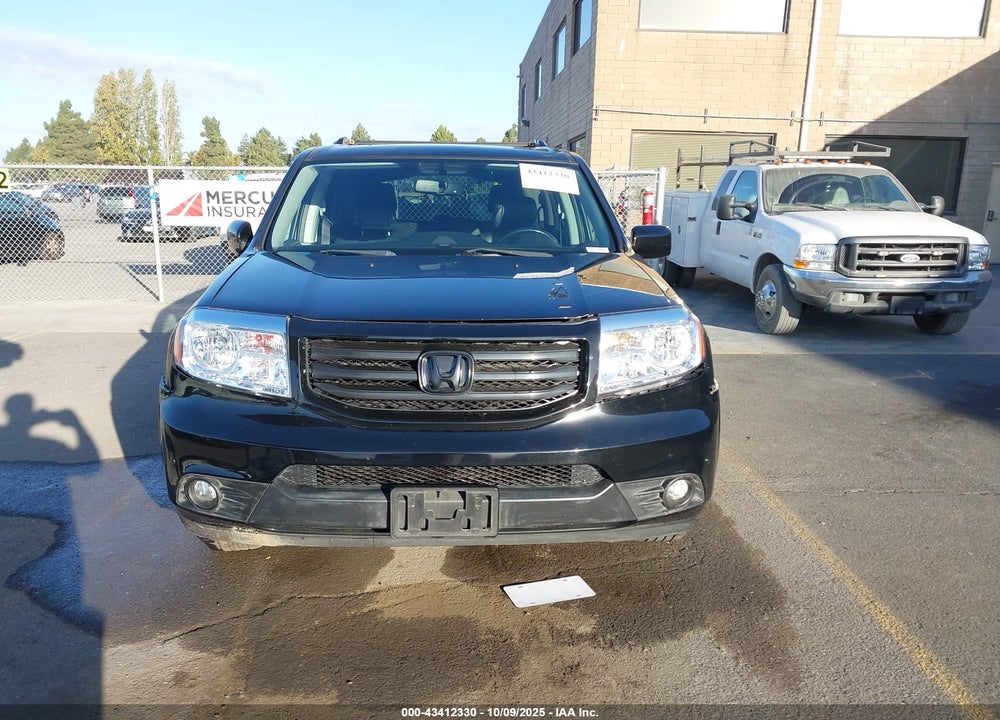 2015 HONDA PILOT TOURING VIN: 5FNYF3H96FB011178