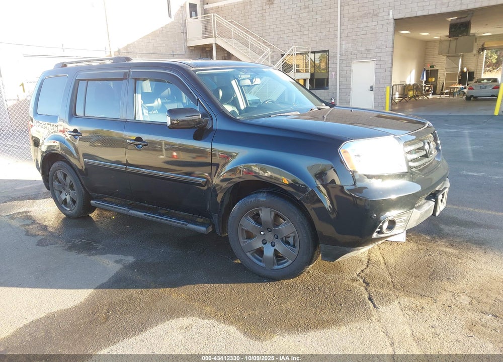 2015 HONDA PILOT TOURING VIN: 5FNYF3H96FB011178