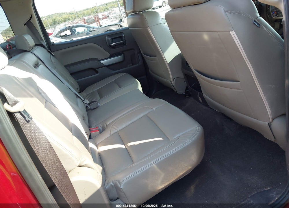 2018 CHEVROLET SILVERADO 1500 VIN: 3GCUKREC4JG493522