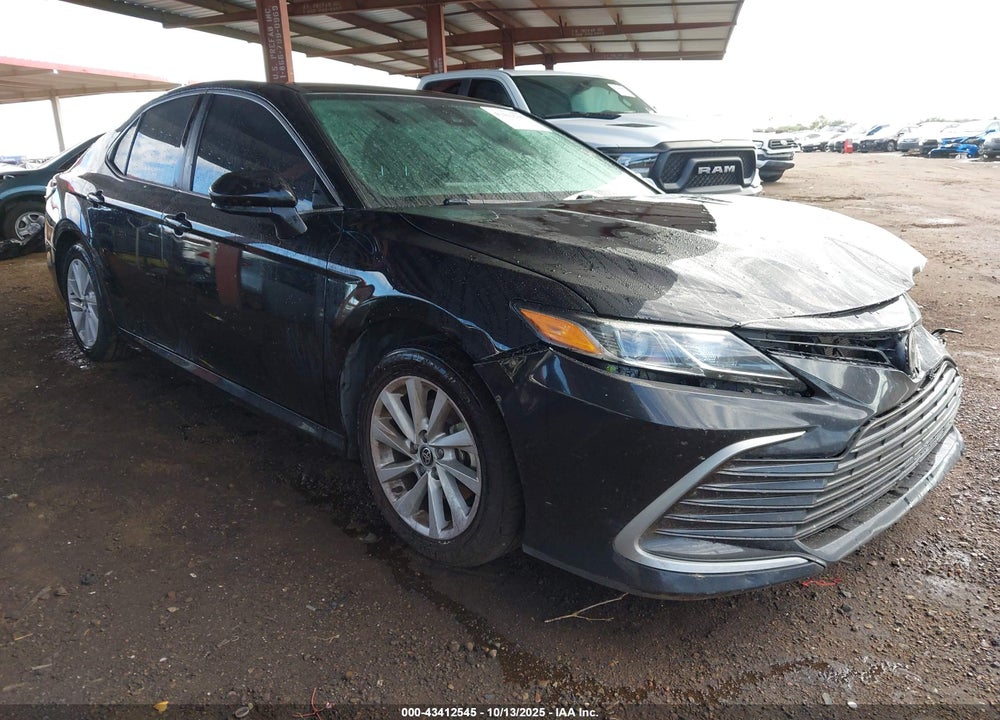 2021 TOYOTA CAMRY LE VIN: 4T1C11AK1MU425379