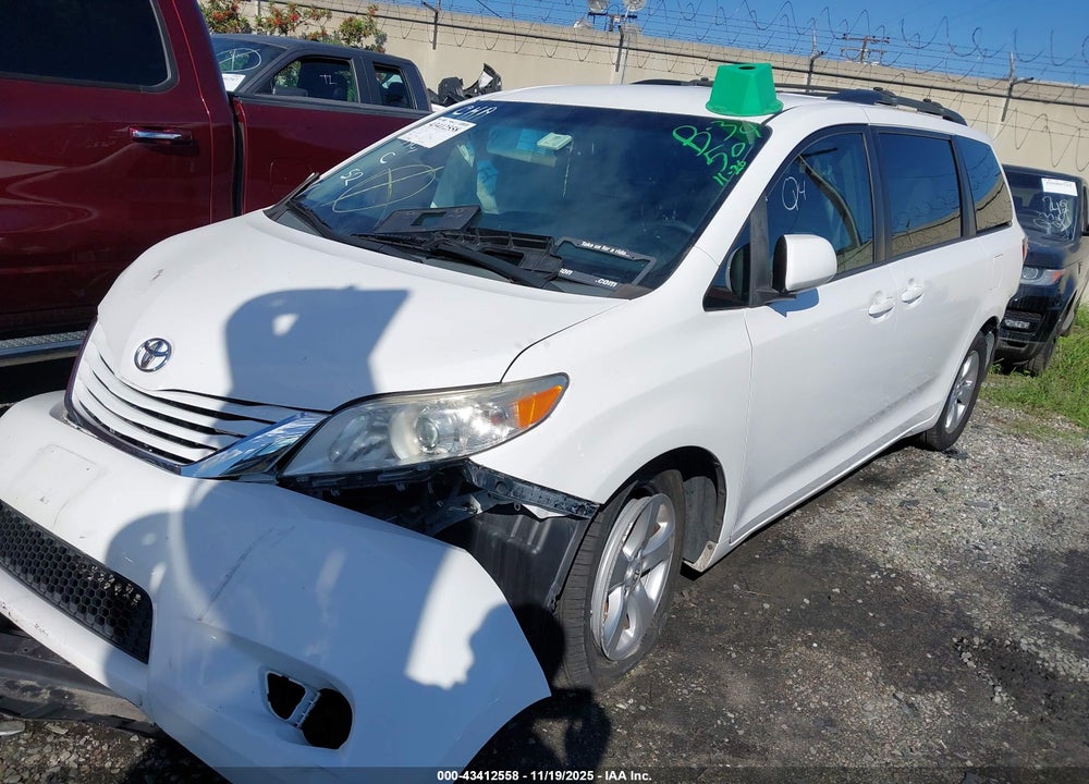 2016 TOYOTA SIENNA LE 8 PASSENGER VIN: 5TDKK3DC0GS717160