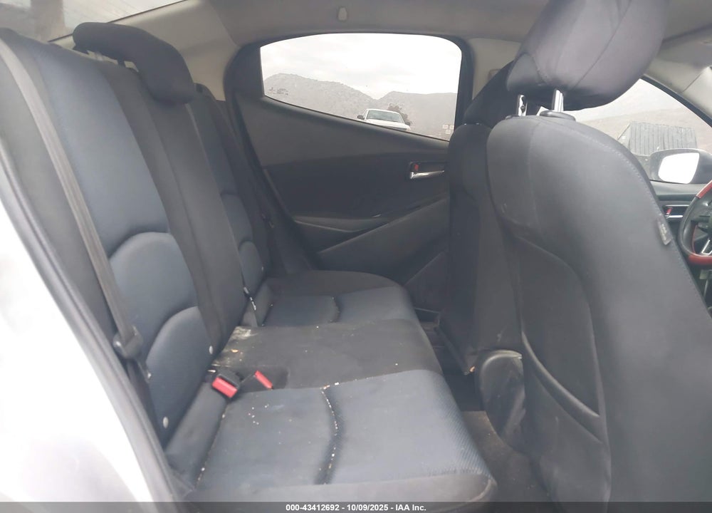 2016 SCION IA VIN: 3MYDLBZV0GY113547