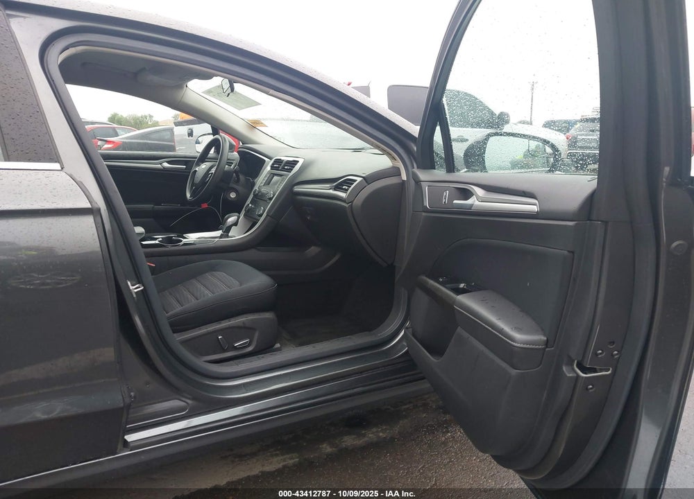 2016 FORD FUSION SE VIN: 1FA6P0HDXG5125684