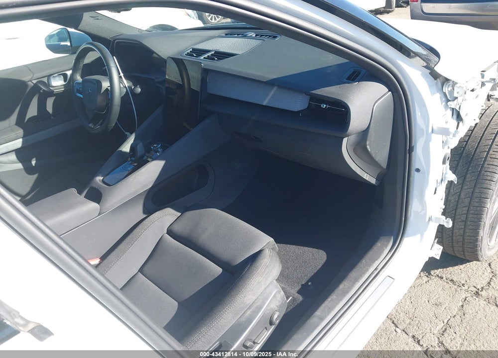 2024 POLESTAR 2 LONG RANGE SINGLE MOTOR/LONG RANGE SINGLE MOTOR PLUS VIN: YSMFE3KA9RL231563