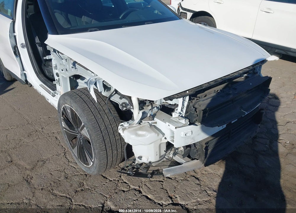 2024 POLESTAR 2 LONG RANGE SINGLE MOTOR/LONG RANGE SINGLE MOTOR PLUS VIN: YSMFE3KA9RL231563