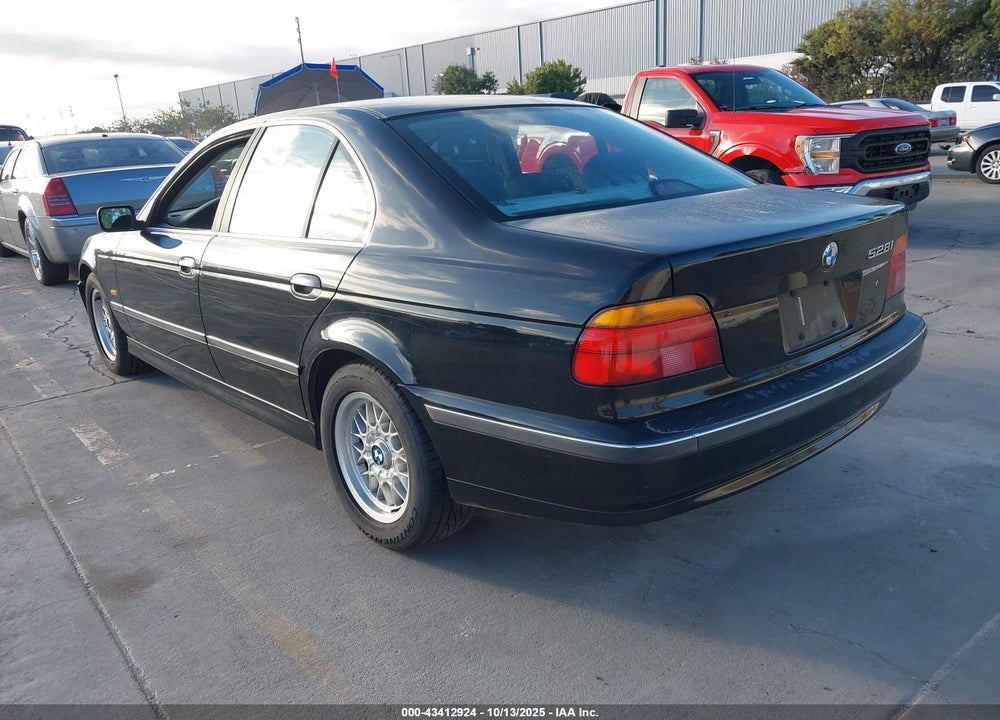 2000 BMW 528I VIN: WBADM5340YBY18231