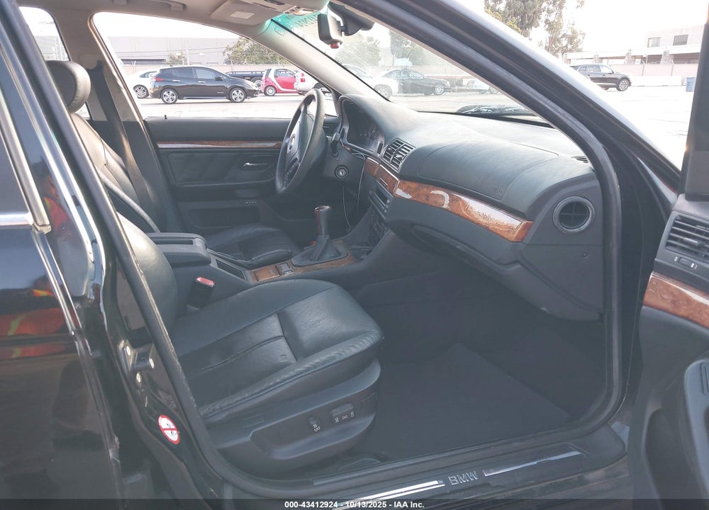 2000 BMW 528I VIN: WBADM5340YBY18231
