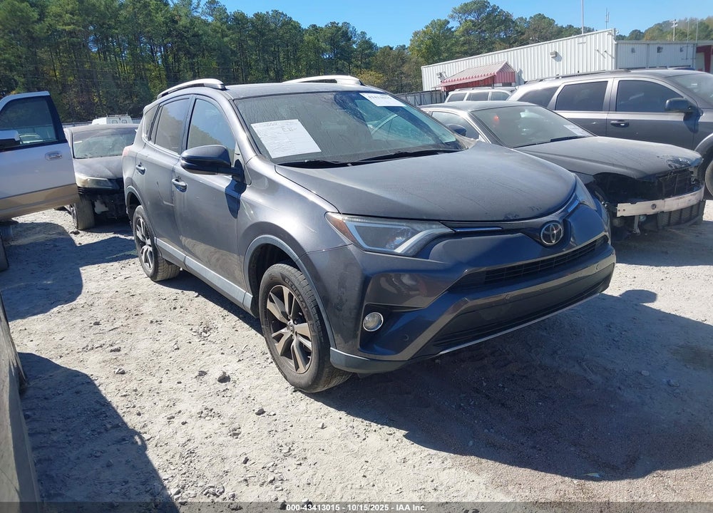 2018 TOYOTA RAV4 XLE VIN: 2T3WFREVXJW520706