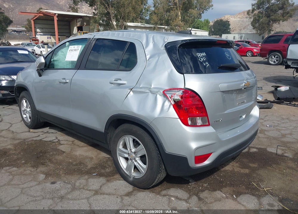 2022 CHEVROLET TRAX VIN: KL7CJKSM3NB525438