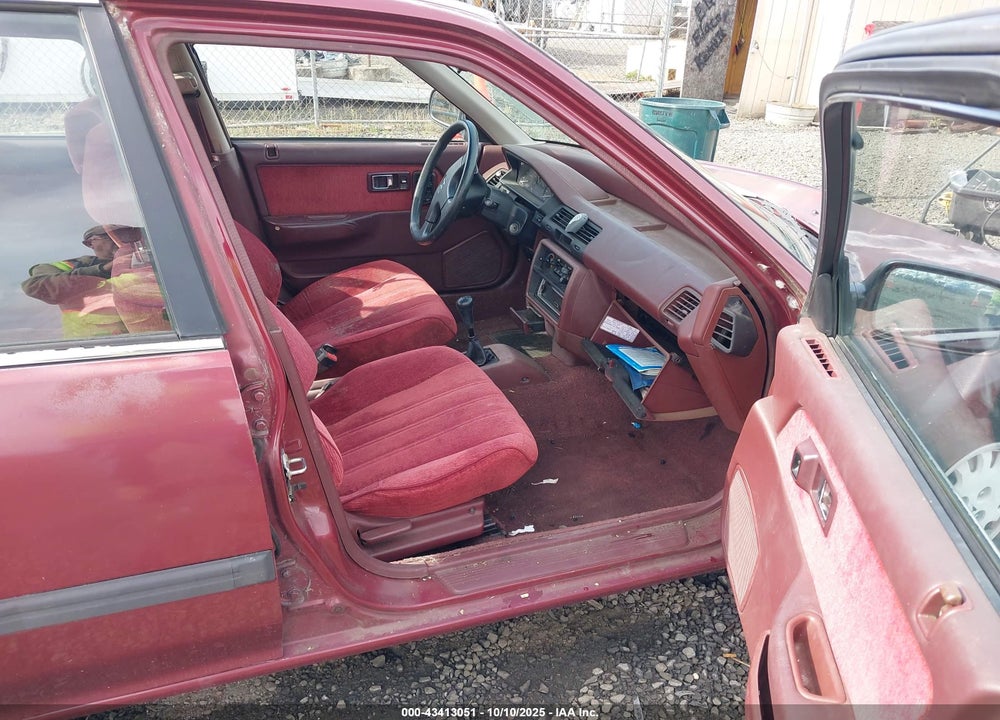 1989 HONDA CIVIC LX VIN: 1HGED3550KA108312
